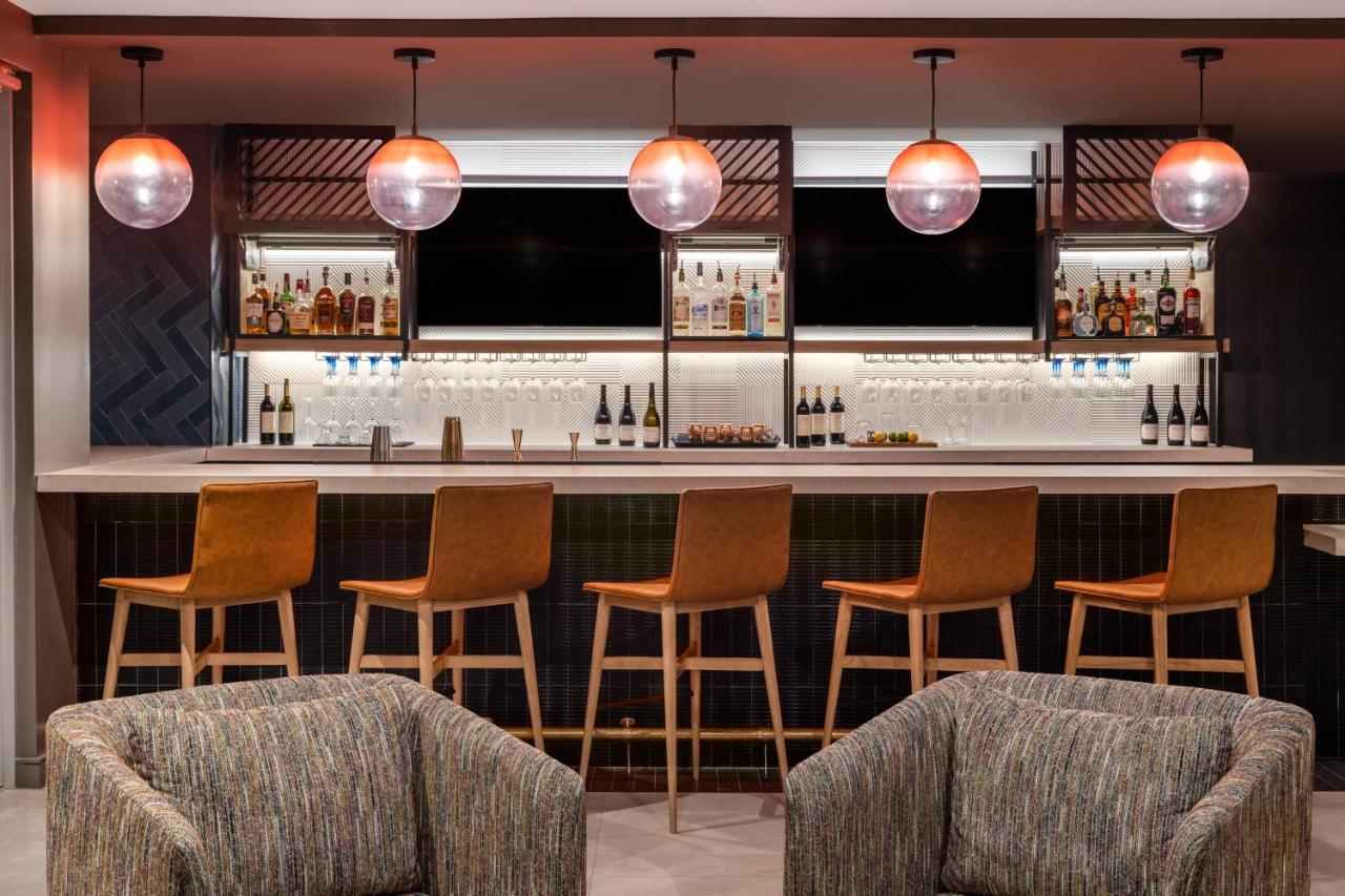 Atwell Suites Miami Brickell By Ihg Екстериор снимка