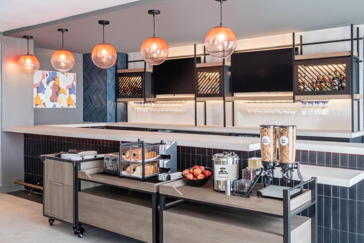 Atwell Suites Miami Brickell By Ihg Екстериор снимка