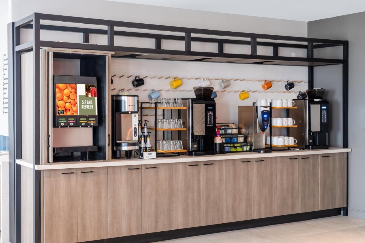 Atwell Suites Miami Brickell By Ihg Екстериор снимка