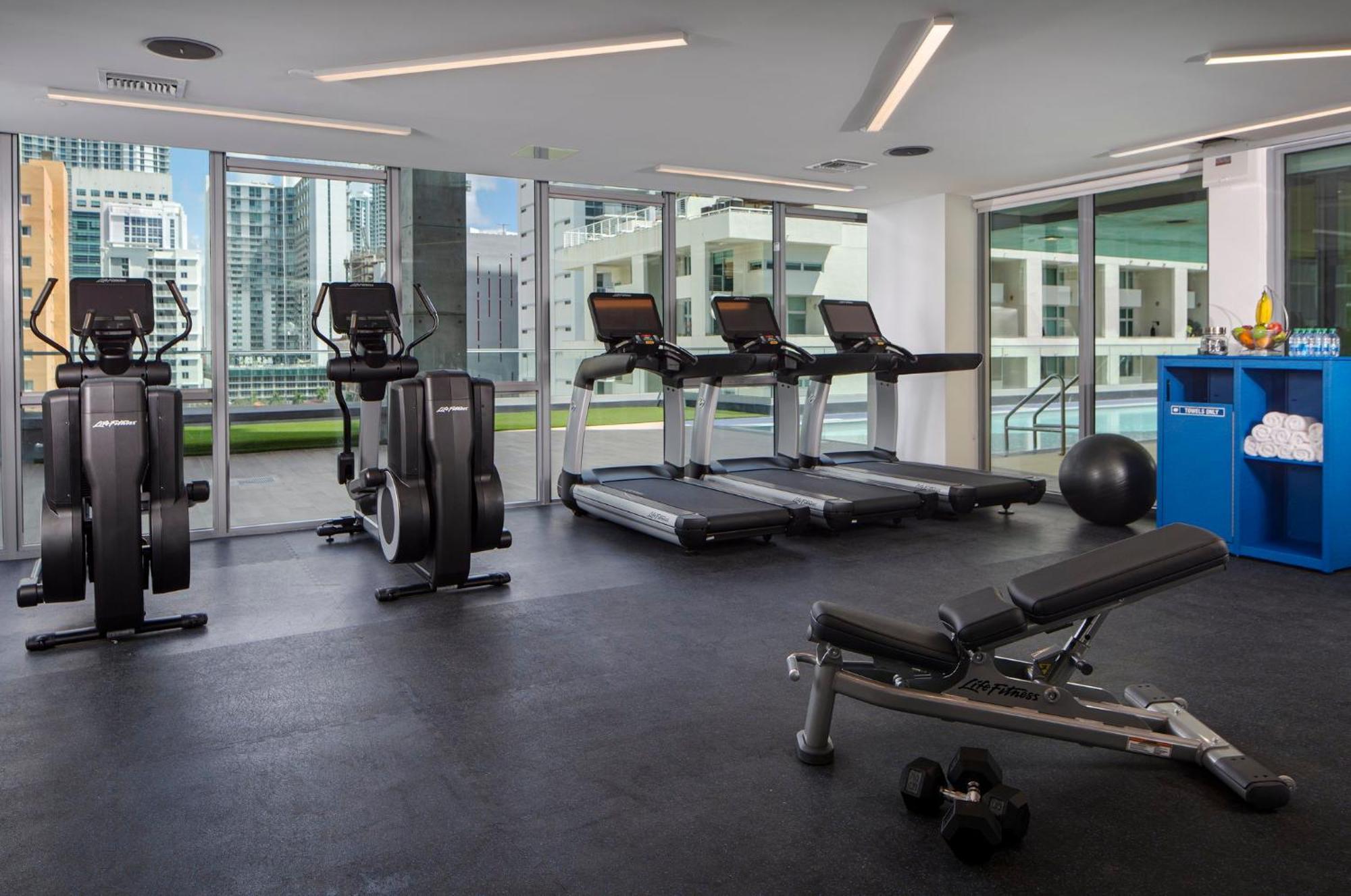 Atwell Suites Miami Brickell By Ihg Екстериор снимка